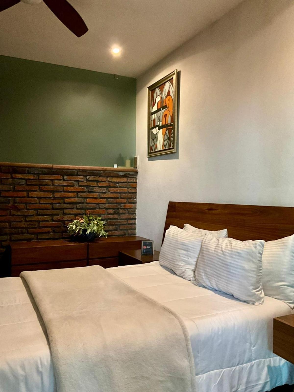 Casa Carmona 33 Hotel Querétaro Cameră foto